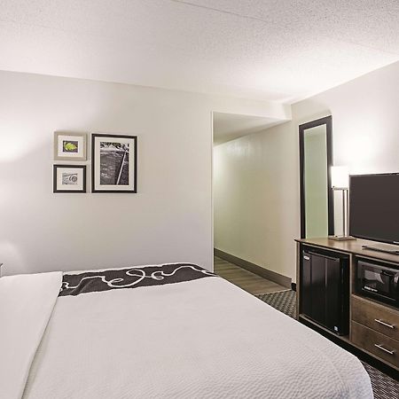 La Quinta By Wyndham Baltimore N / White Marsh Rosedale Exterior foto