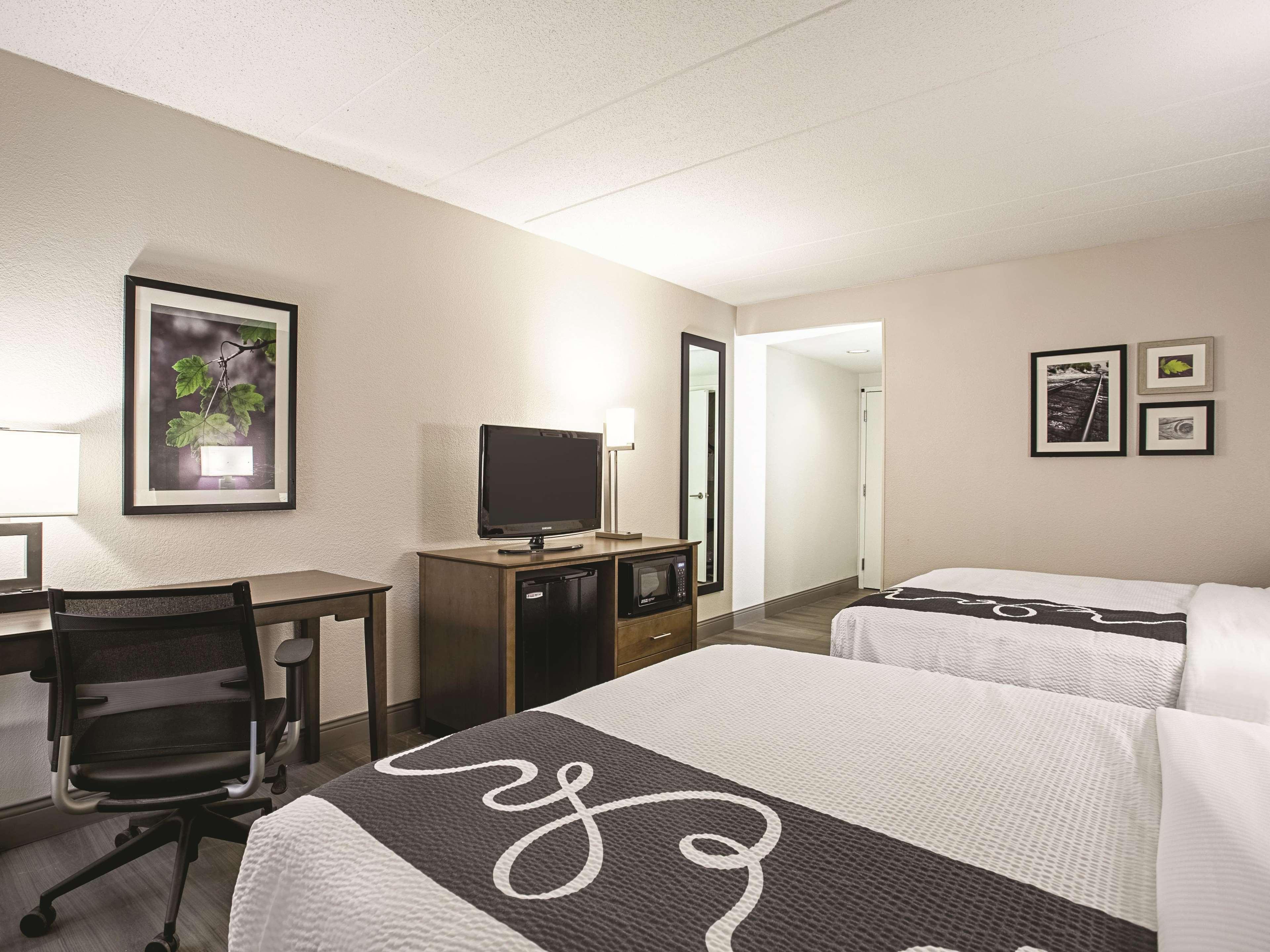 La Quinta By Wyndham Baltimore N / White Marsh Rosedale Exterior foto